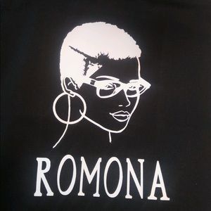 Meet your Posher, Romona